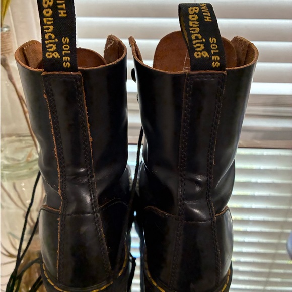 LEONA WOMEN'S VINTAGE SMOOTH LEATHER HEELED BOOTS - Picture 4 of 6